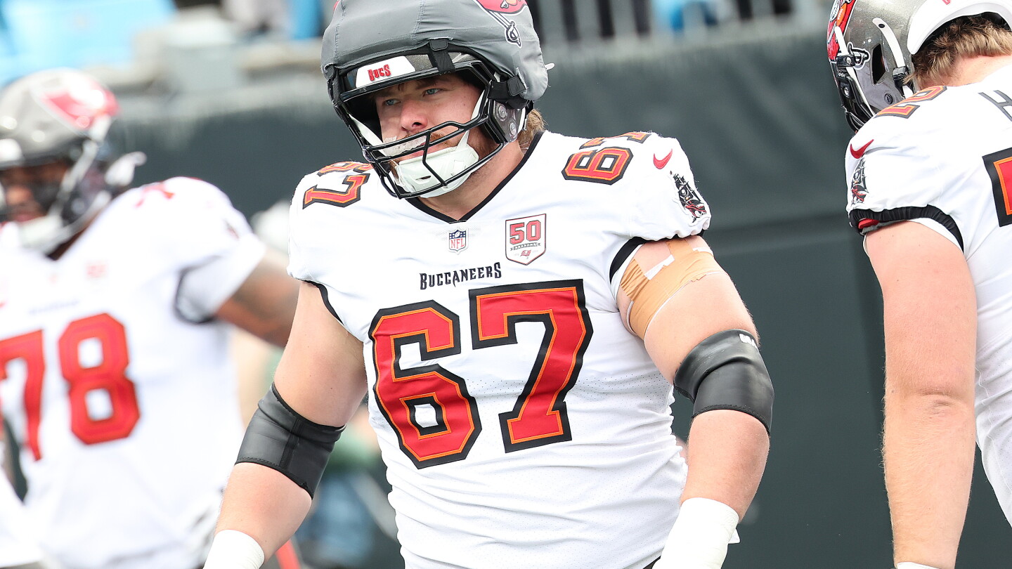 Luke Goedeke Engages in Skirmish During Joint Practice with Jets