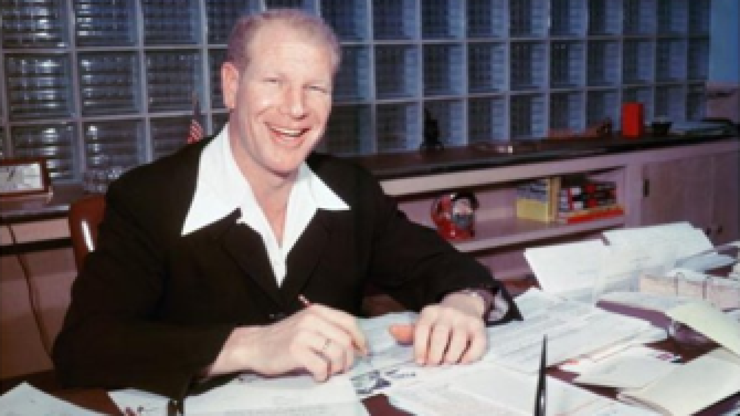 Must-click link: Tim Marchman on Bill Veeck - NBC Sports