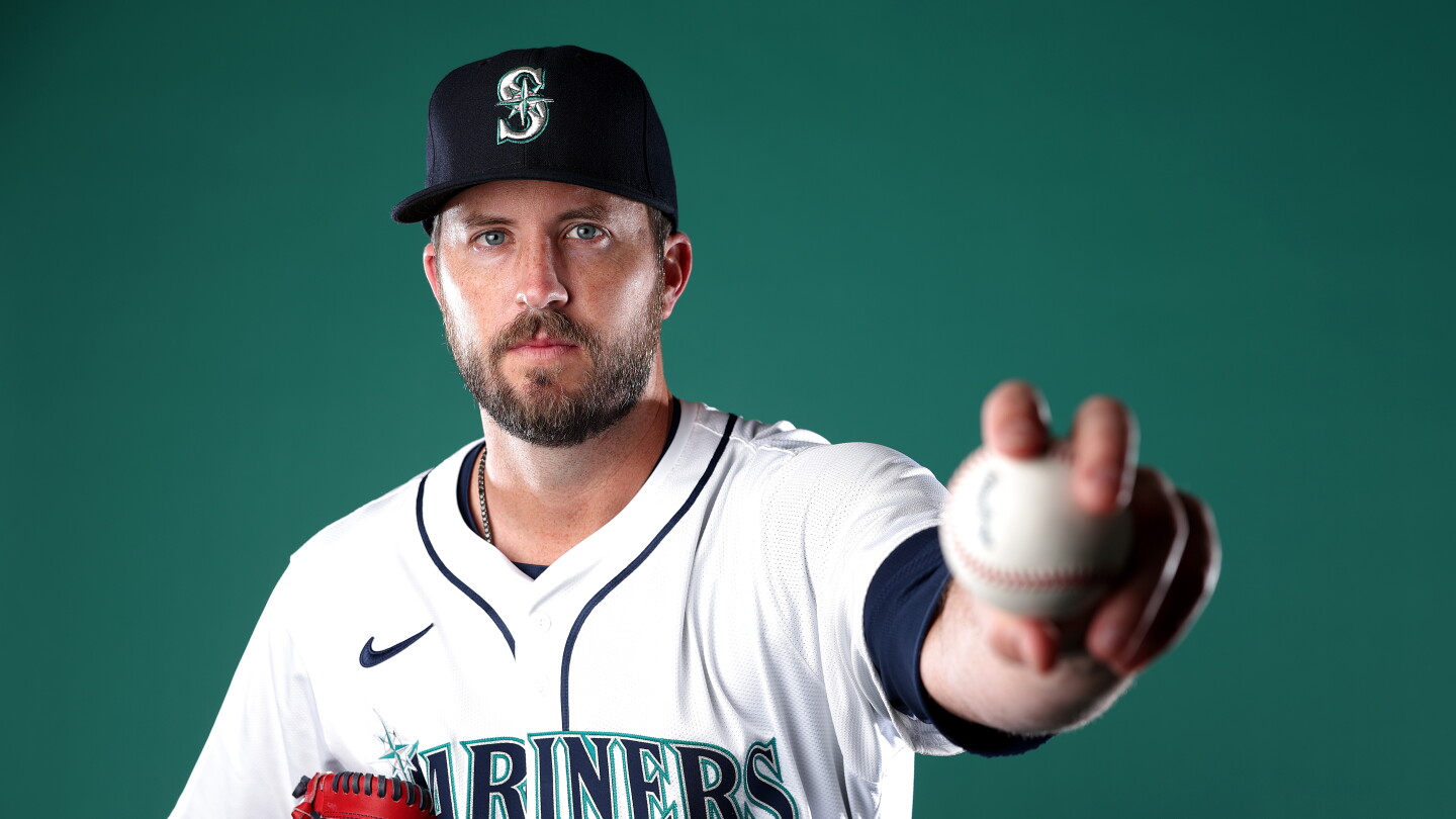 Cubs acquire Drew Pomeranz in a trade with the Mariners Cubs acquire Drew Pomeranz in a trade with the Mariners