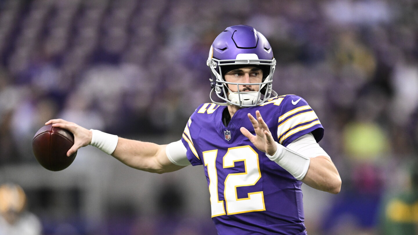 Vikings QB Max Brosmer Injured During Preseason Opener