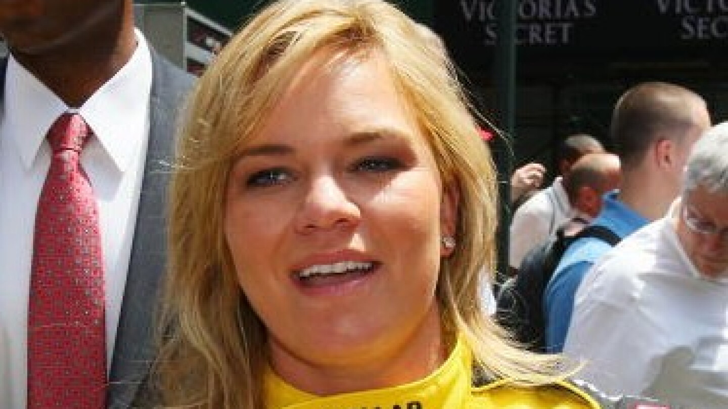 Sarah Fisher Named Primary Verizon IndyCar Series Pace Car Driver In sarah-fisher-named-primary-verizon-indycar-series-pace-car-driver-in