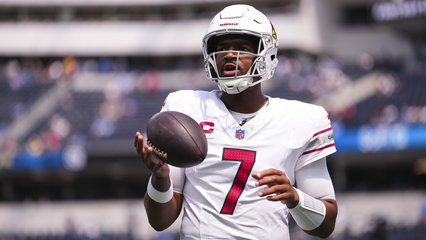 自从成为红雀队首发后,雅各比·布里塞特在传球码数上领先 NFL