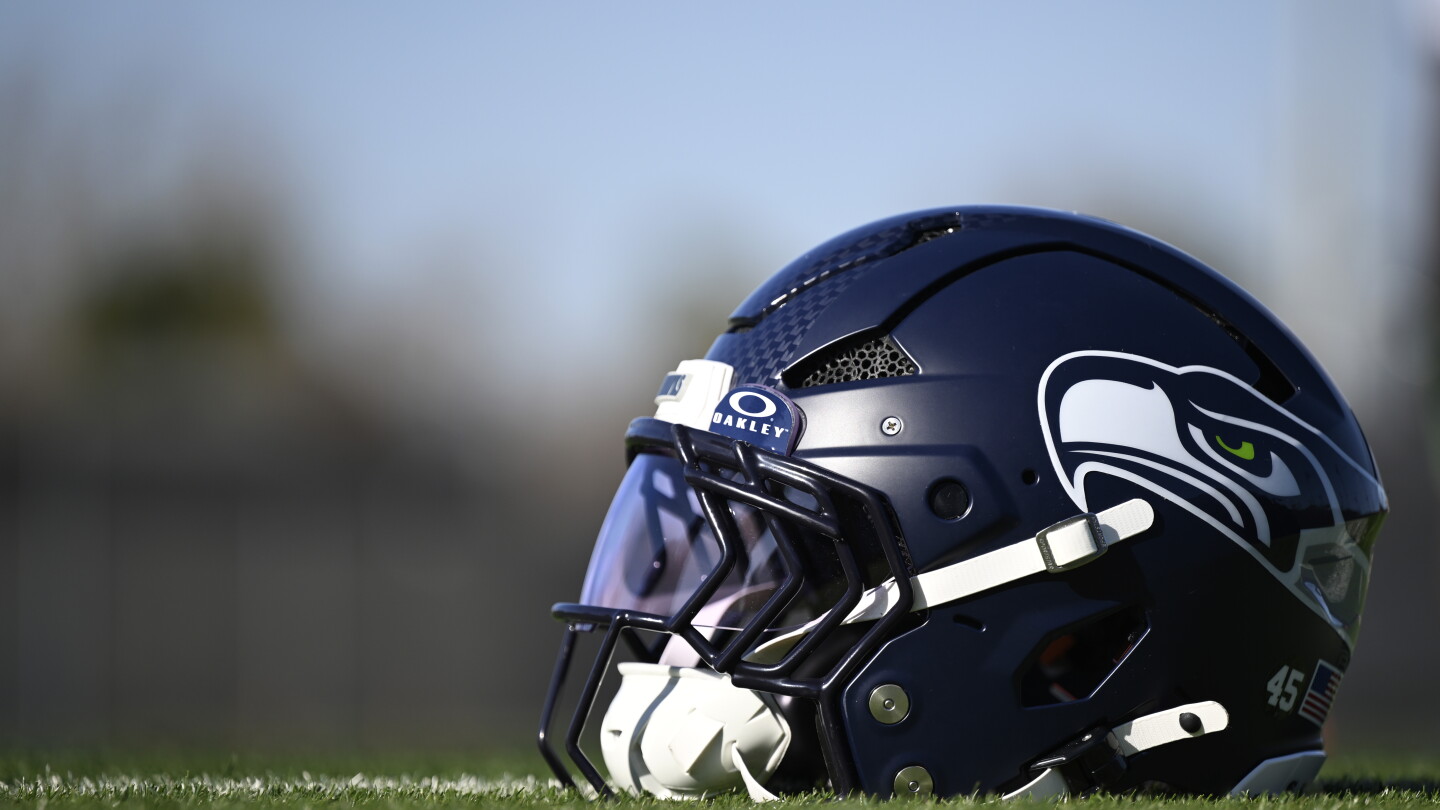 Seahawks Acquire Offensive Lineman Kellen Diesch