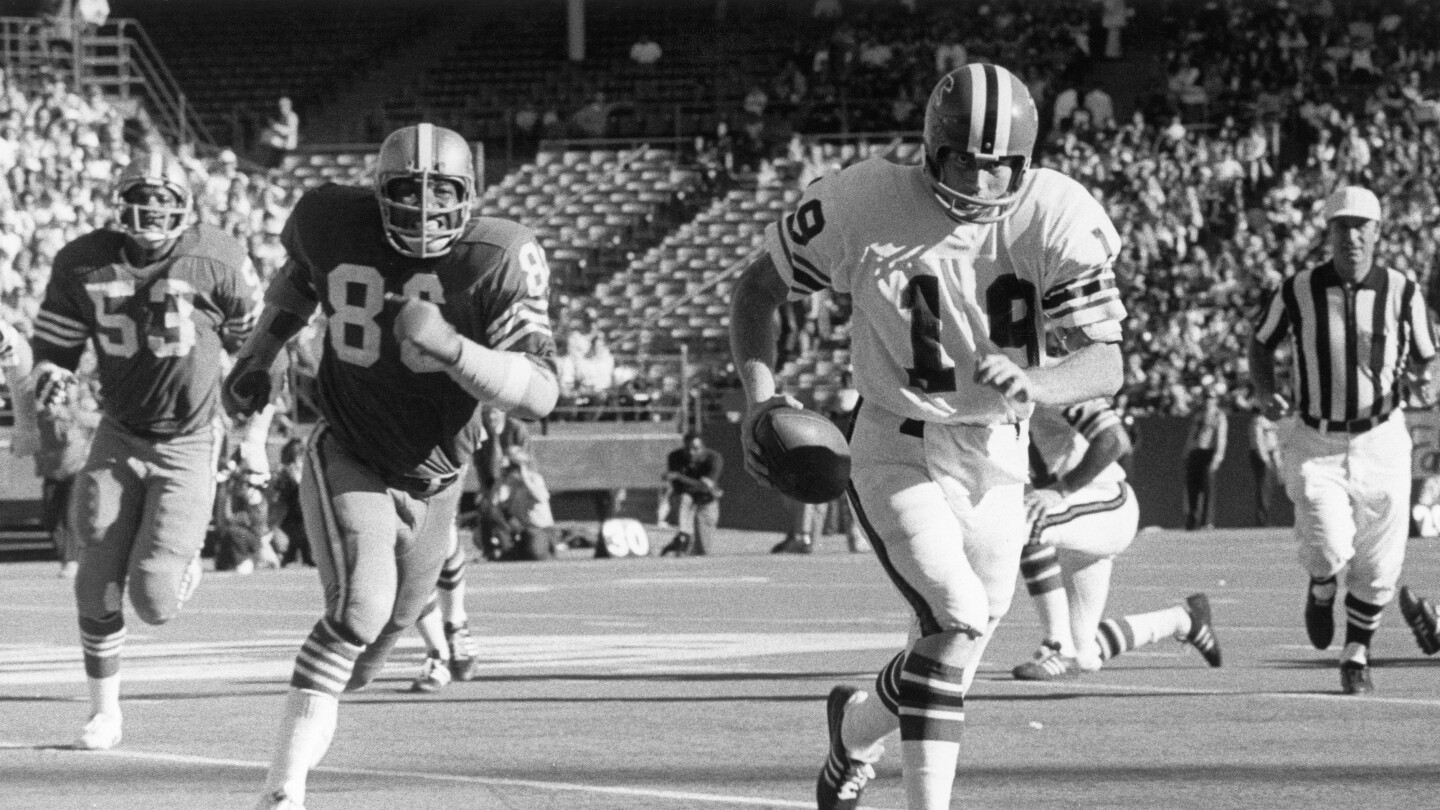 前 NFL 四分卫鲍勃·李去世,享年 81 岁