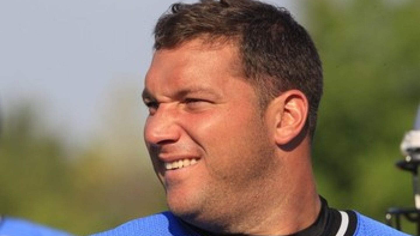 Domenic Riola Lions' Dominic Raiola again takes issue with anonymous critic - NBC Sports