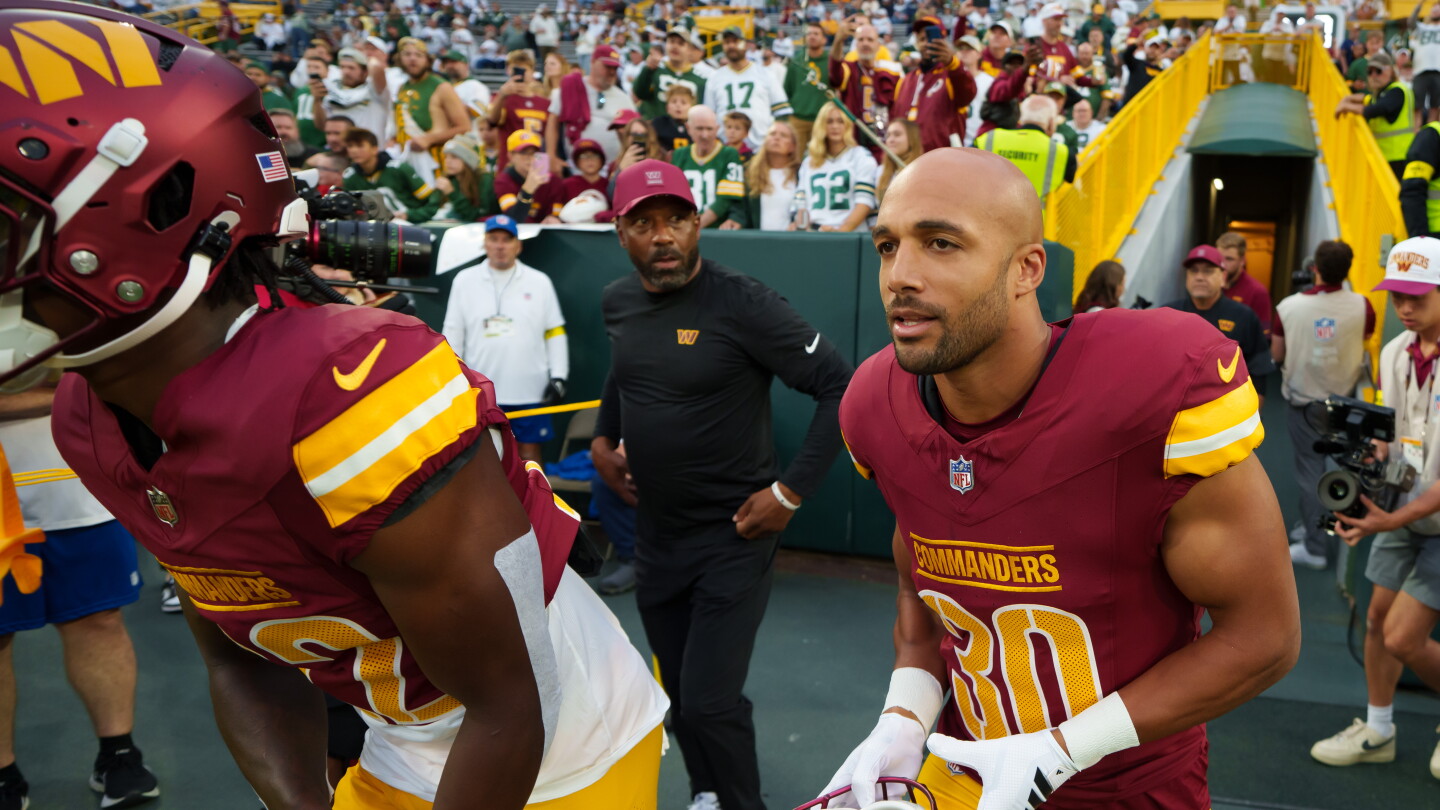 Austin Ekeler is expected to sign with the Commanders