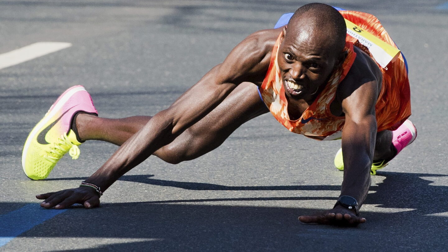 Runner collapses, crawls to finish Hanover Marathon (video) - NBC Sports
