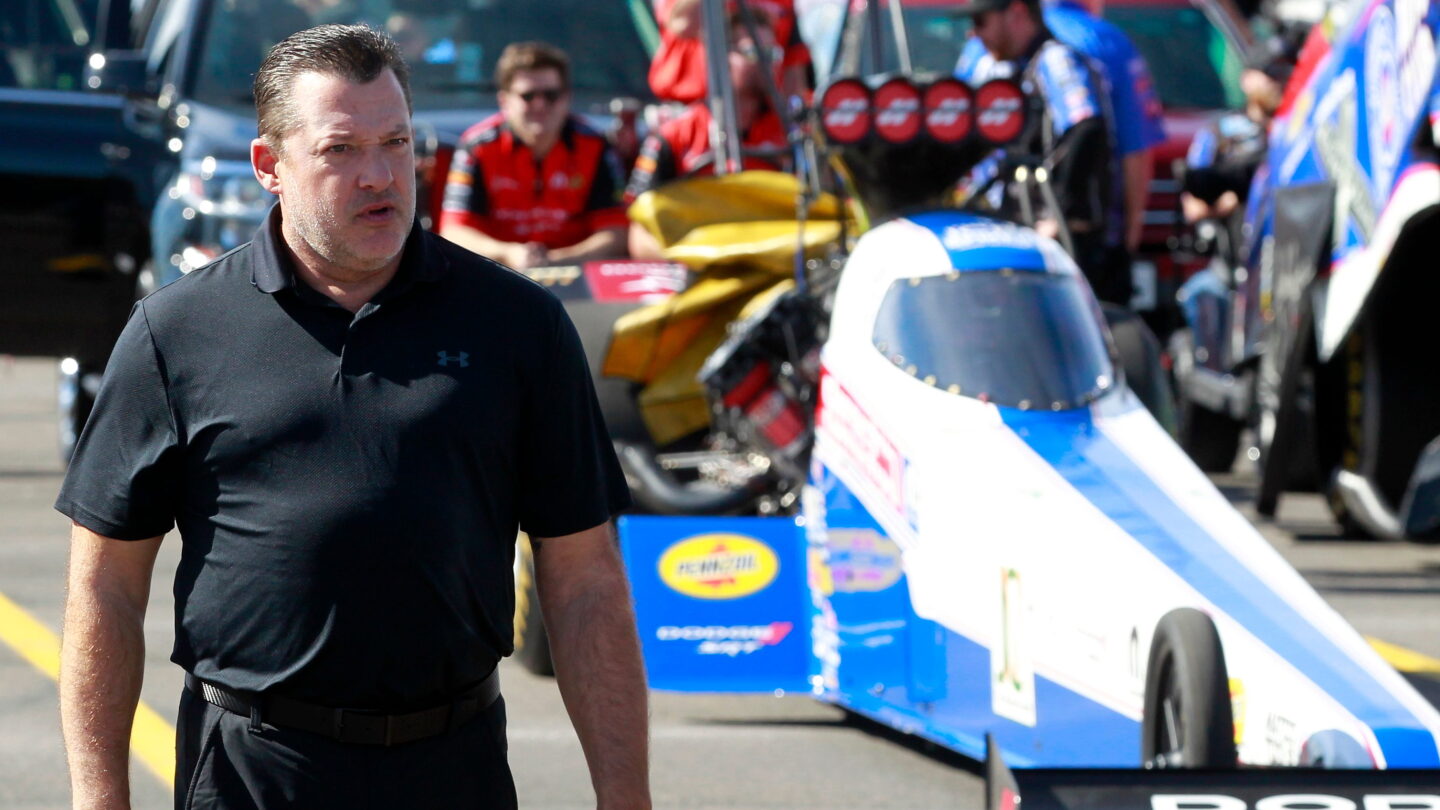 Tony Stewart returns to full-time racing with NHRA Top Alcohol dragster ...