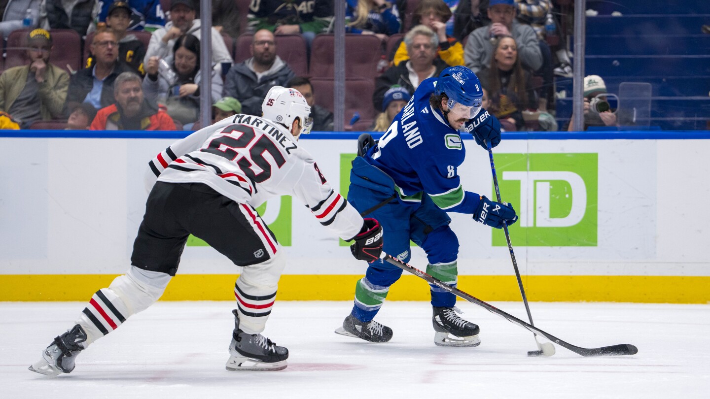 Alec Martinez, Craig Smith could return for the Blackhawks in Winter Classic - NBC Sports